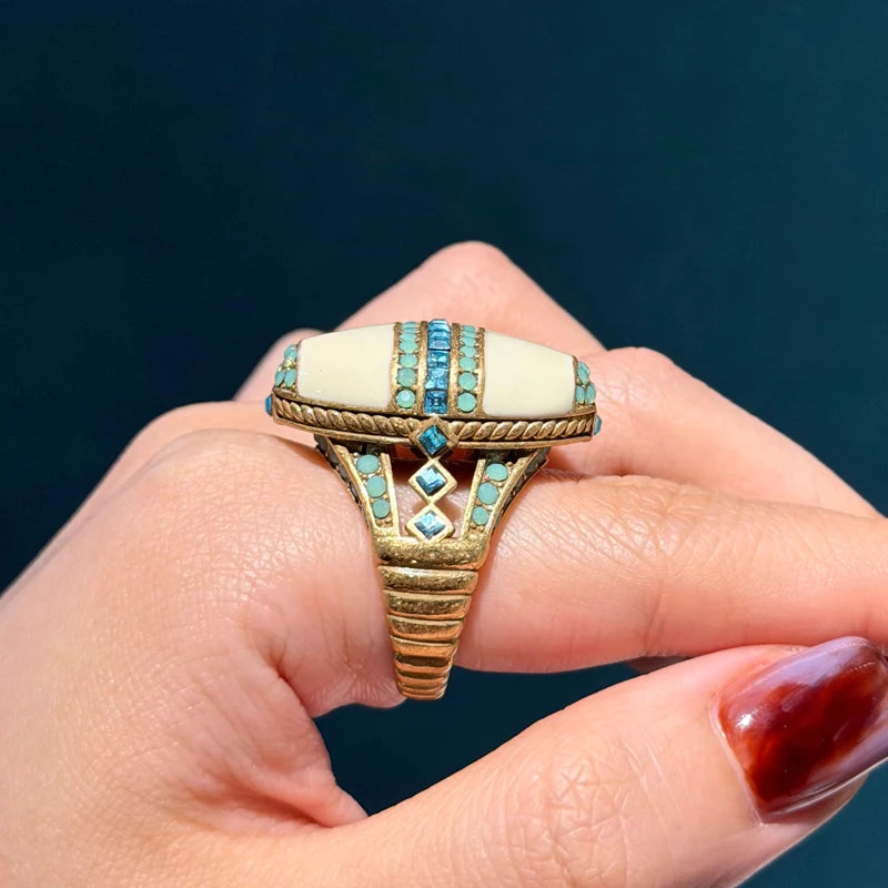 Vintage Oval Crystal Ring