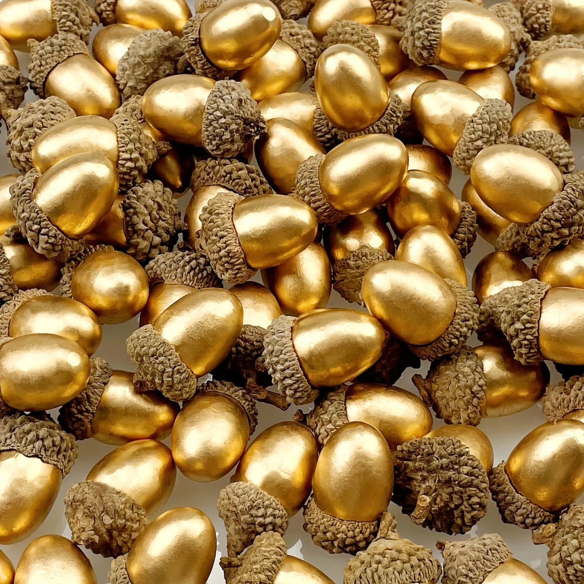 Artificial Golden Acorns – 20-Piece Decorative Set